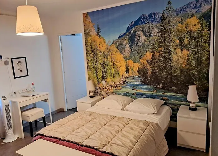 chambre avec salle de bain privatisée avec petit déjeuner compris